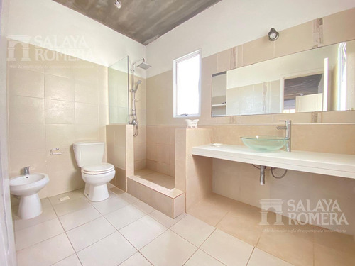Imagen 30 de 30 de Venta: Casa 5 Dormitorios Primera Linea Montoya La Barra