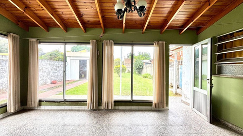 Venta Casa 3 Amb Parque 400 M2 Ezpeleta Este-impecable
