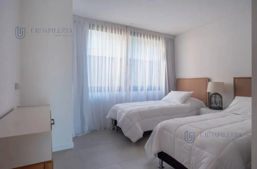 Apartamento Penthouse En Venta Sense Manantiales