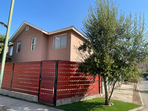 Ref:13499** Amplia Y Hermosa Casa 3d+3b Y E