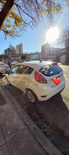 Ford Fiesta Kinetic 1.6 Titanium 120cv