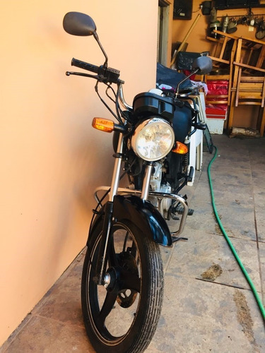 Imagen 1 de 3 de Moto Honda Cb1 125 Año 2015