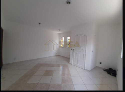 Imagem 3 de 11 de Casa Em Cônego - Nova Friburgo - 444