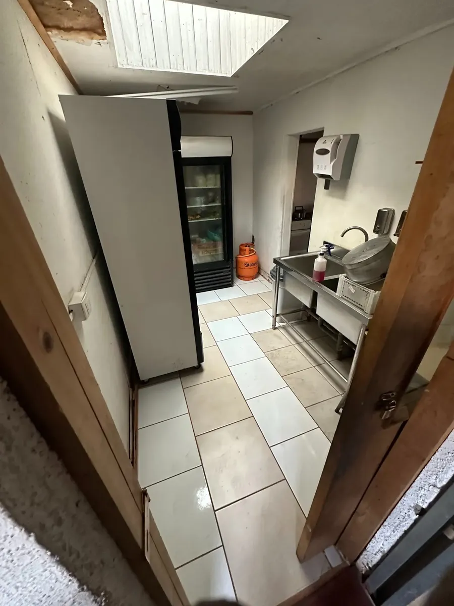 Imagen 5 de 11 de Casa Gran Terreno, Ubicación Privilegiada Para Uso Comercial