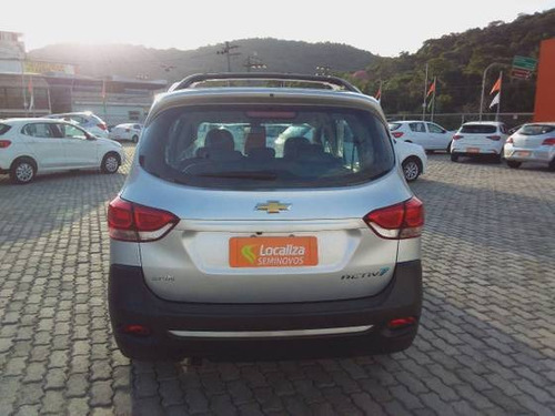 Imagem 2 de 9 de Chevrolet Spin 1.8 Activ7 8v Flex 4p Automático