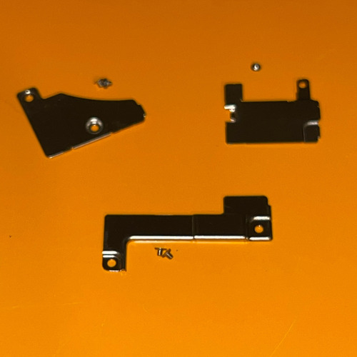 Blindaje Laminas Protectoras De Iphone 15 Original (Usado)
