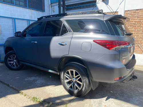 Imagen 3 de 4 de Toyota Sw4 2016 2.8 Srx 177cv 4x4 7as At