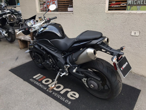 Imagem 8 de 10 de Triumph Speed Triple 1050 - 14/14 - Preta - 13.000 Km