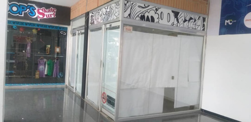 Imagen 1 de 5 de En Alquiler Local Nivel Terraza Centro Comercial Cristal