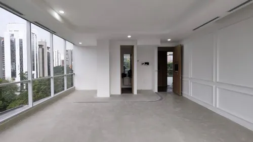 Oficinas En Arriendo Poblado 643-8292359