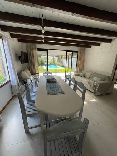 Imagen 7 de 21 de Alquiler Casa En Complejo Solanas Vacation Hasta 9 Personas