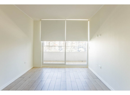 Arriendo Metro Santa Lucia / Carmen / Marin