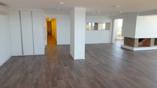 Venta Apartamento Pent House 4 Dormitorios Más Dependencia Punta Del Este