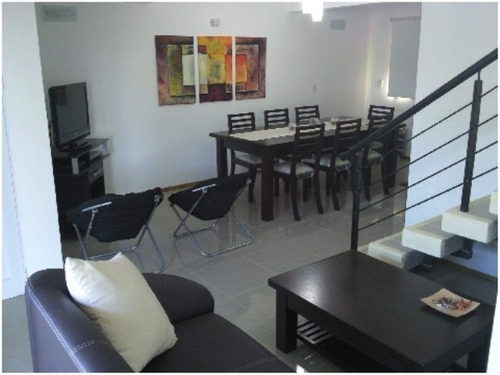 Apartamento En Alquiler Por Temporada De 3 Dormitorios En Manantiales