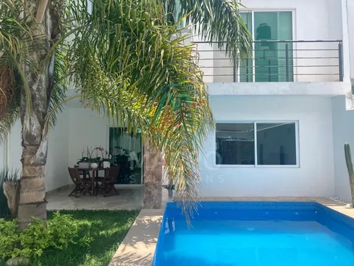 Casa En Venta En Jardines De Tlayacapan