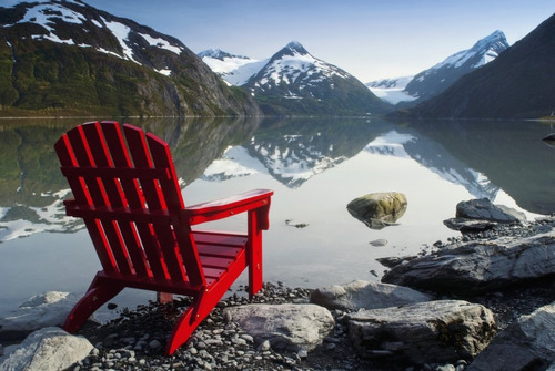 Póster Silla Adirondack Roja En Portage Lake Con Montañas Ch