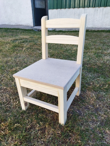 Imagen 2 de 6 de Sillas Infantiles De Madera Fuertes Y Bien Terminadas