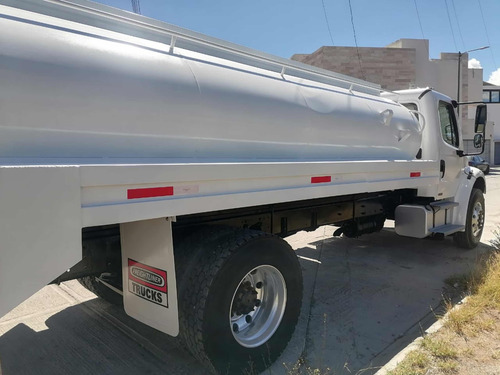Camion Pipa De Agua De 10,000 Litros 2011 Rabon Thorton