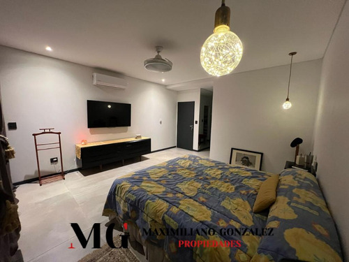 Casa En Venta, 10 Ambientes - Terralagos, Canning.