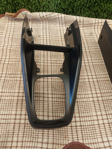 Consola Central De Palanca De Velocidades De Jetta A4 (Usado)