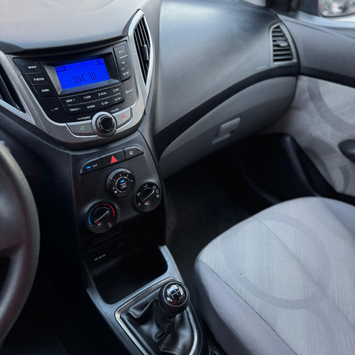 Hyundai HB20S 1.0 8V