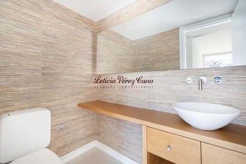 Imagen 8 de 10 de Venta Apartamento En Playa Brava , 2 Dormitorios