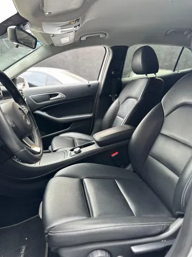 Mercedes-Benz Clase GLA GLA 180 1.6LT TA
