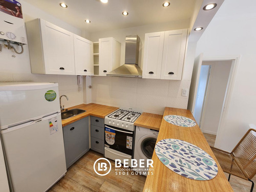 Imagen 7 de 30 de Venta 3 Ambientes Con 2 Balcones Salientesa Metros De Plaza Colon!
