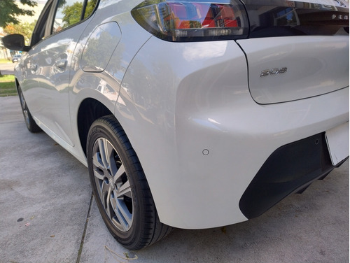 Peugeot 208 1.6 Feline Tiptronic