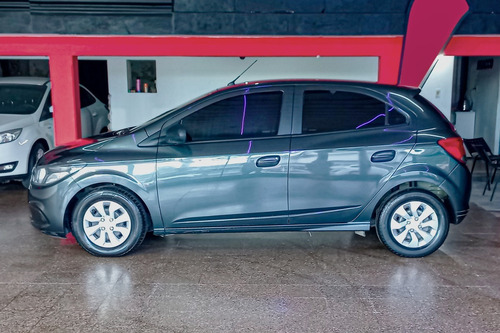 Imagen 5 de 14 de Chevrolet Onix Ls Joy 2019