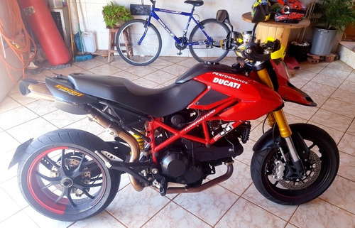 Ducati Hypermotard 1100s