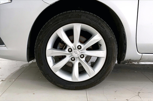 Imagen 9 de 25 de Nissan Versa 4 Pts Advance, Tm5, A/ac, Ve, F Niebla, Ra-15