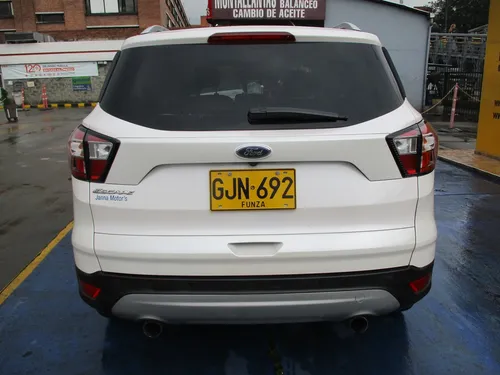 Ford Escape 4x2 2000cc At Aa