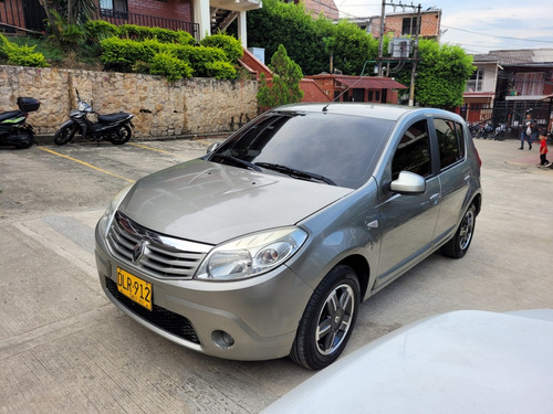 Renault Sandero 1.6 Dynamique 110 hp