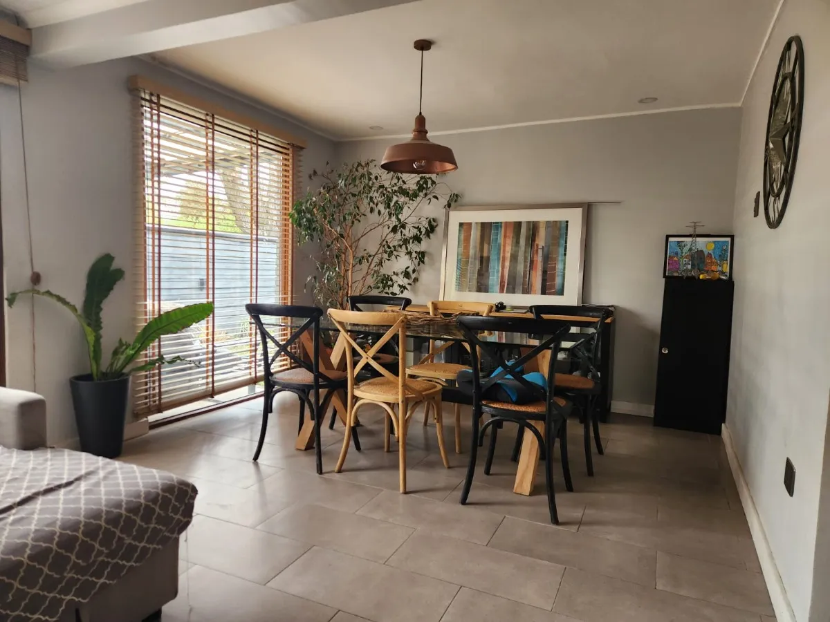 Imagen 5 de 19 de Casa Remodelada En Pasaje Cerrado
