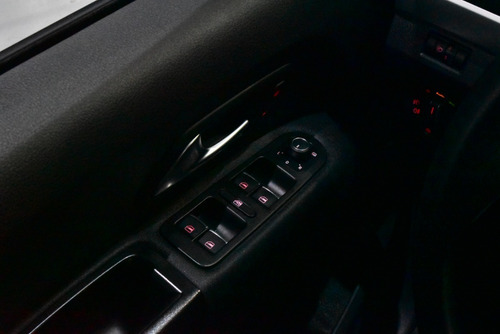 Imagen 18 de 22 de Volkswagen Amarok 2.0 Cd Tdi 180cv 4x4 Highline Pack At