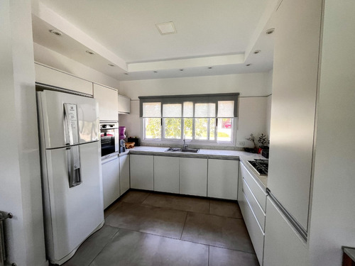 Imagen 4 de 14 de Venta De Casa Cuatro Ambientes, Fincas De San Vicente