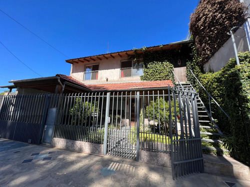 Venta  2 De Casas 3 Y 4  Ambientes En Villa Luzuriaga, La Ma