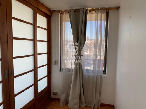 Practico Y Elegante Dpto. Valparaíso, Vista Al Mar
