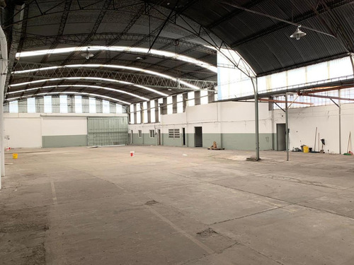 Imagen 17 de 30 de Local Comercial Y Galpón 1450 M² Cub. - Frente A 3 Calles Sobre Avenida - S.justo (ctro)