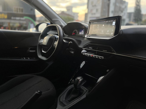 Peugeot 208 1.6 16V FLEX ACTIVE AT6