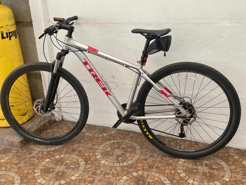 Bicicleta Mtb Trek Marlin 7. Aro 29 Con Frenos De Disco Hid.