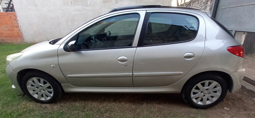 Peugeot 207 2.0 Sedan Xt Hdi Premium