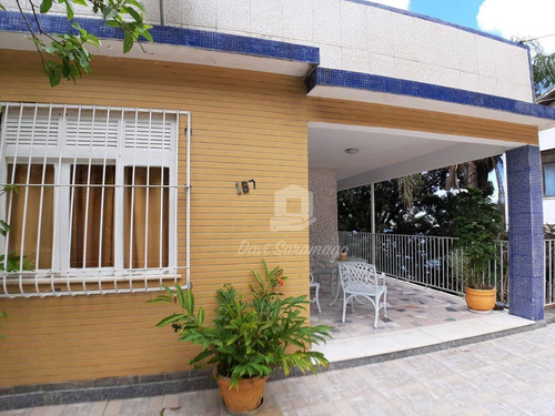 Imagem 1 de 4 de Casa Com 6 Dormitórios À Venda, 500 M² Por R$ 990.000,00 - São Francisco - Niterói/rj - Ca0430