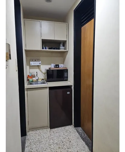 Alquilo Oficina 115m2 La Lagunita 6530