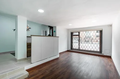 Casa En Arriendo/venta En Quinta Camacho. Cod V6344