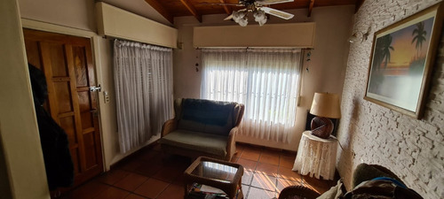 Imagen 7 de 19 de Hermosa Casa 4 Ambientes En Zona Residencial