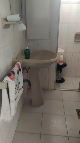 Sólida 2 Dorm, 2 Baños Y Apto Alquilado
