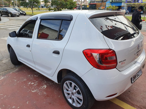 Imagem 6 de 9 de Renault Sandero Authentique 1.0 Flex