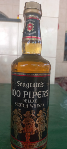 Antigo Whisky 100 Pipers Anos 70